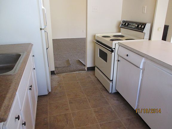 3rd image of 1000 Robinwood Dr