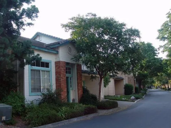 9570 Dominion Wood Ln, Elk Grove, CA 95758
