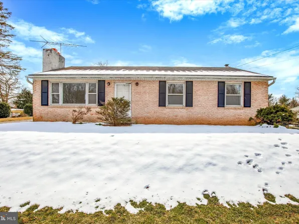 416 Pawlings Rd, Phoenixville, PA 19460