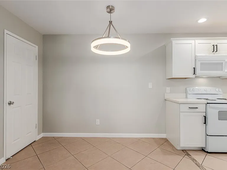 221 Mission Catalina Ln #101 — Photo 9