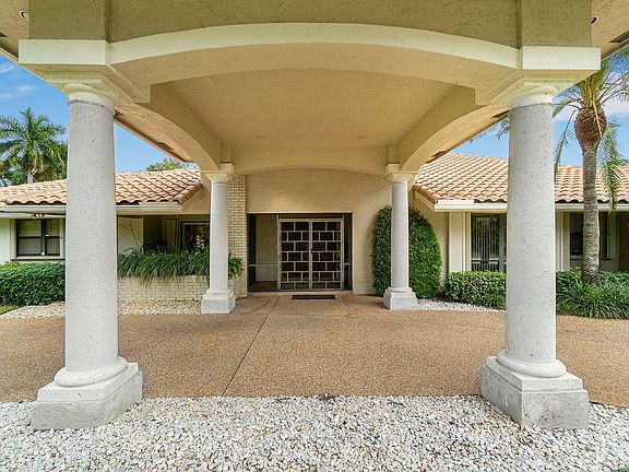3rd image of 5215 Estates Dr