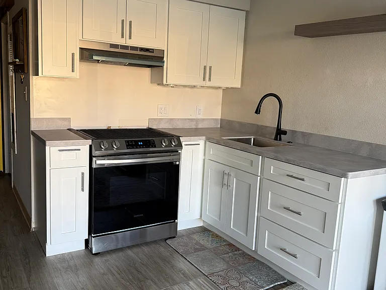 2211 Ala Wai Blvd — Photo 3