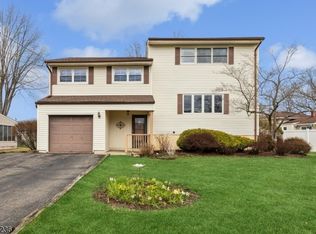 31 Devonshire Ter, Flanders, NJ 07836