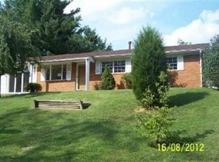 925 Chippewa St, Ashland, KY 41102