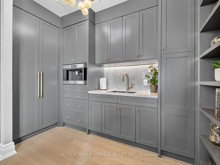 155 Saint Clair Ave W #1801 — Photo 20