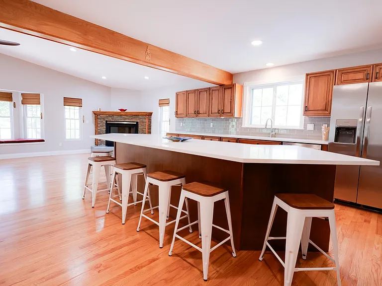 327 Royal Village Dr — Photo 19