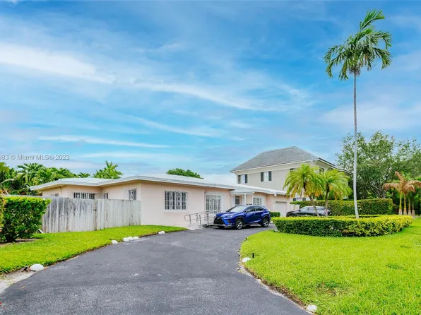 3000 Pine Tree Dr, Miami Beach, FL 33140