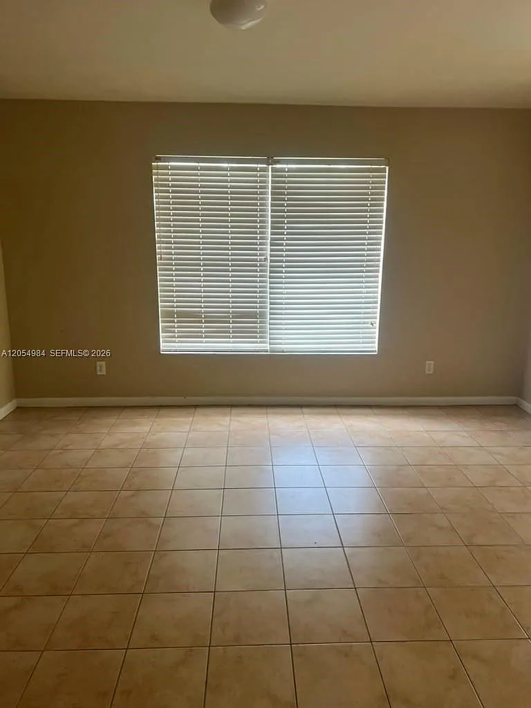 3 bed, 2.0 bath, $1,600 — Photo 2