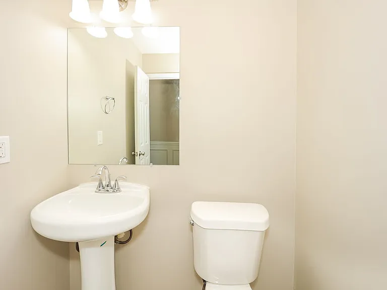 5584 Bluegrass Dr — Photo 16