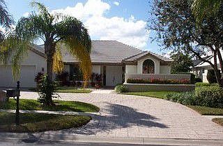 1st image of 213 Monterey Dr