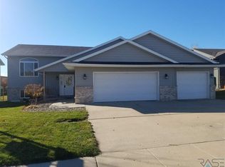 3409 N Orion Dr, Sioux Falls, SD 57107