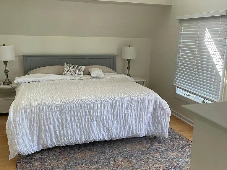 51 84th Ave — Photo 11