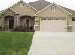 4107 Blue Hollow Dr, Columbia, MO 65203