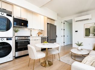 146 Scholes St #3H, Brooklyn, NY 11206