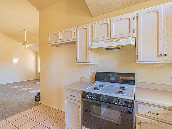 3rd image of 11961 Waterside Dr