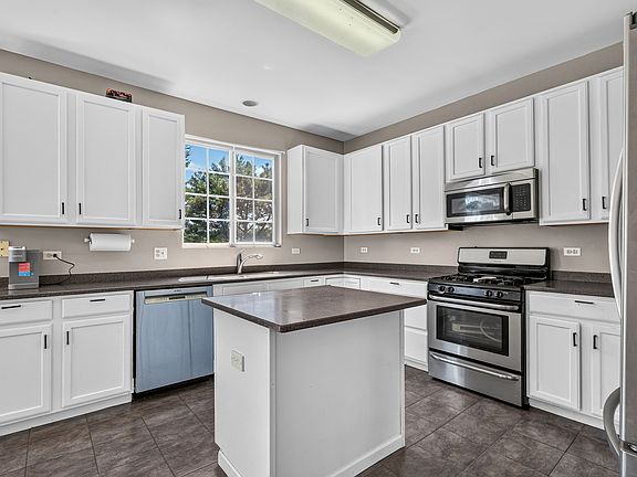 3rd image of 205 Station Park Cir