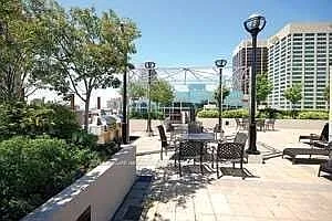 85 Bloor St E #411 — Photo 7