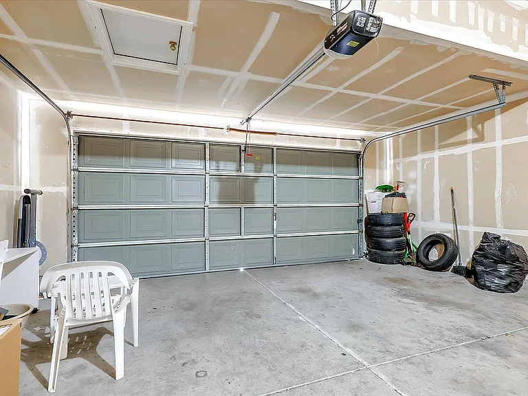 2107 Expedition Way — Photo 36