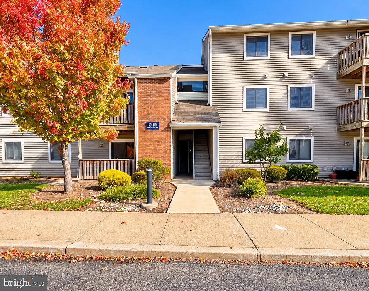 2 bed, 2.0 bath, 1152 sqft, $2,550 — Photo 1