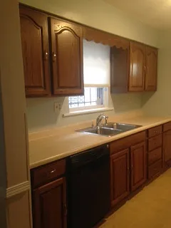 365 Spahr St — Photo 8
