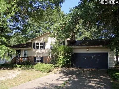 6735 Colleen Dr photo 1