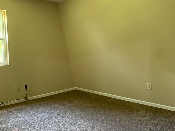 5th image of 1088 Bryant Dr