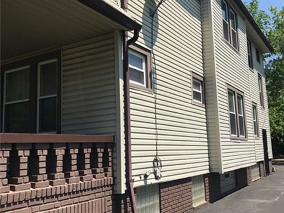 2nd image of 3233 E 121st St