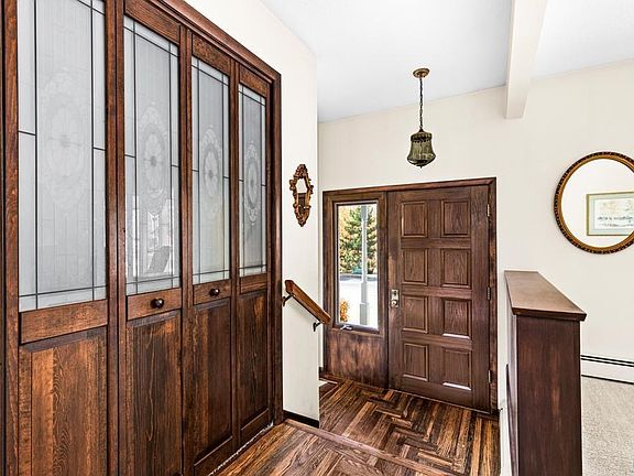 5th image of 1944 Woodhaven Ln