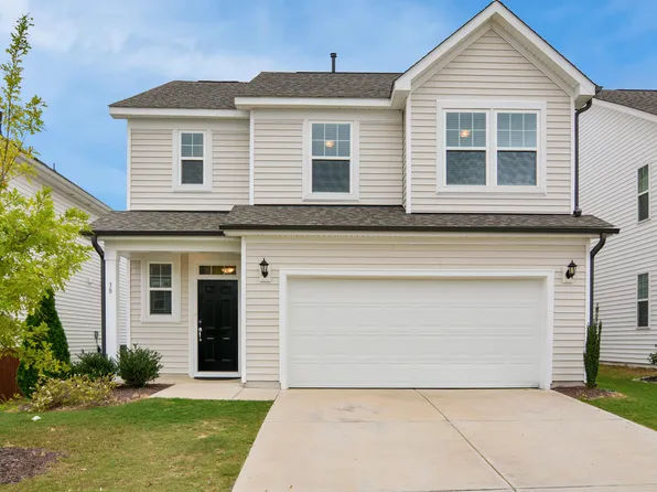 38 Bluebell St, Angier, NC 27501