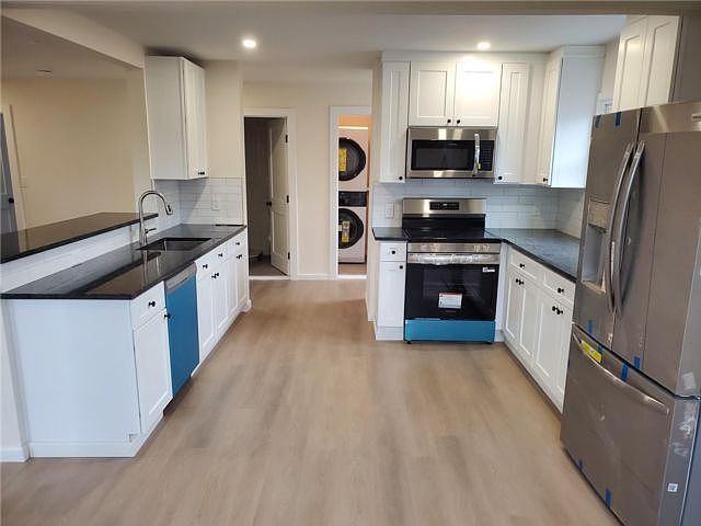 1st image of 958 Rockaway Ave #2