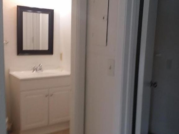 5th image of 9450 Palm Cir S