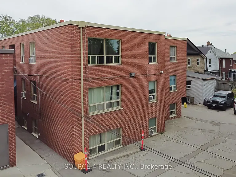 122 5th St #8 — Photo 23