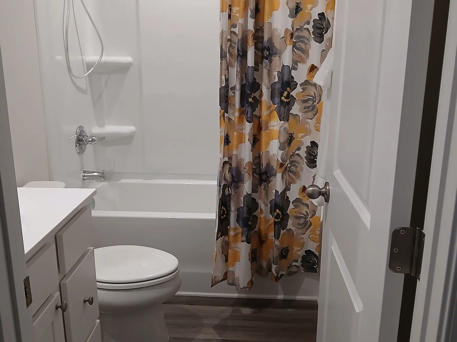 3 bed, 1296 sqft, $750 — Photo 4