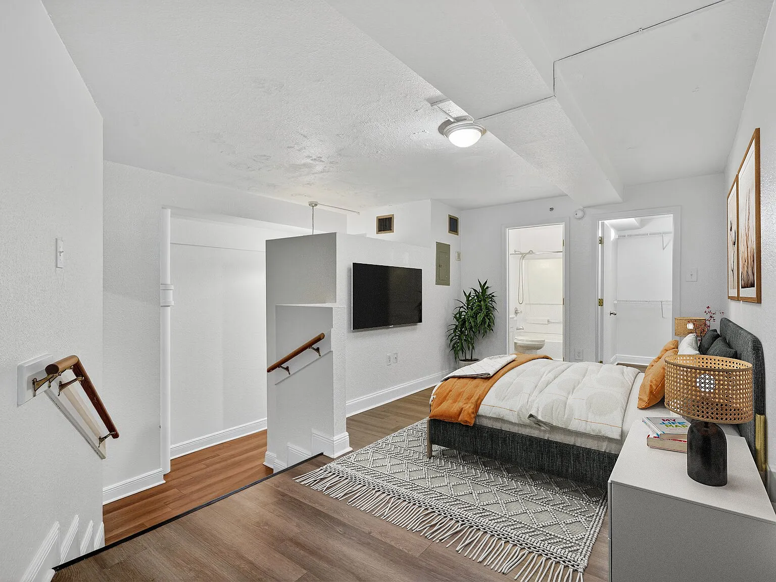 Gravier Place Apartments — Photo 3