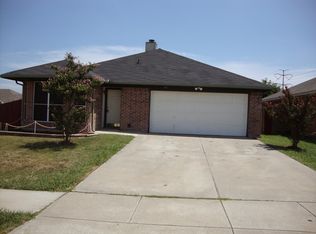 700 Highbrooke Dr, Arlington, TX 76001
