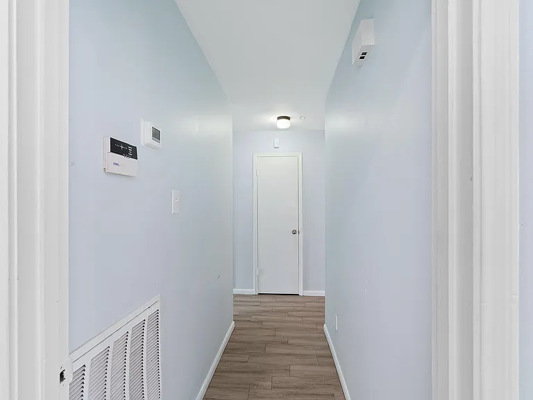 10623 Wickersham Ln — Photo 18