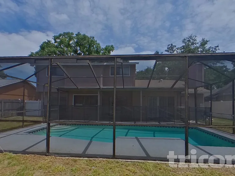 1422 Mistyglen Ln — Photo 17