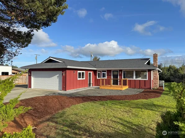 40 Valley View Dr, Sequim, WA 98382
