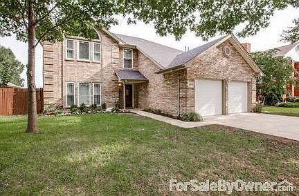 Located Across from Beautiful Park : All new landscaping, custom double pane vinyl windows. Brand ne