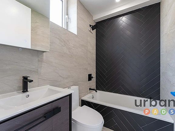 5th image of 76 Linden Blvd #1B