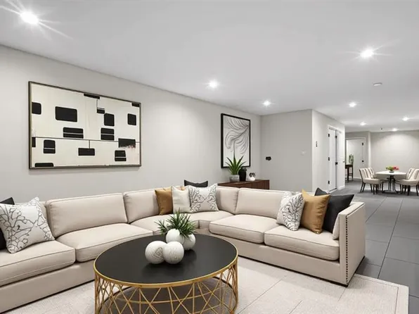 334 Underhill Avenue image 7 of 31