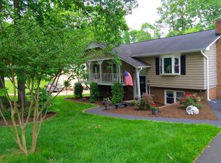 806 Roanoke Dr, Cary, NC 27513