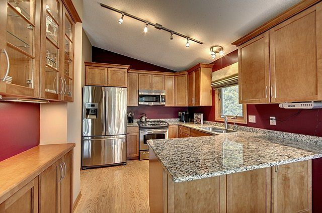 1st image of 3809 Moccasin Ct