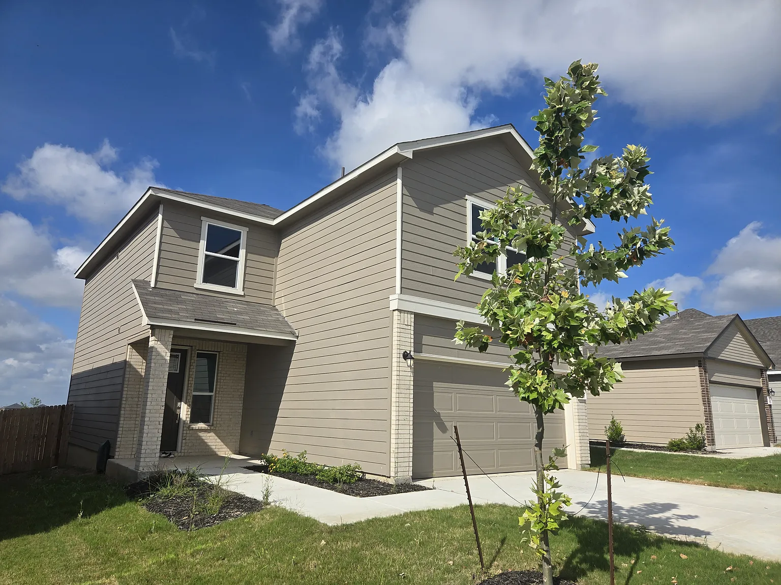 3 bed, 1780 sqft, $2,150 — Photo 2