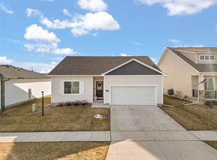 6637 NE 12th Ct, Des Moines, IA 50313