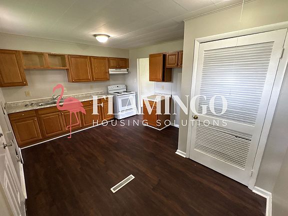 3rd image of 3944 Nicholas Rd