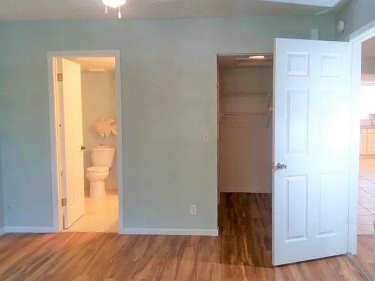 101 Lake Ave NE #204 — Photo 4