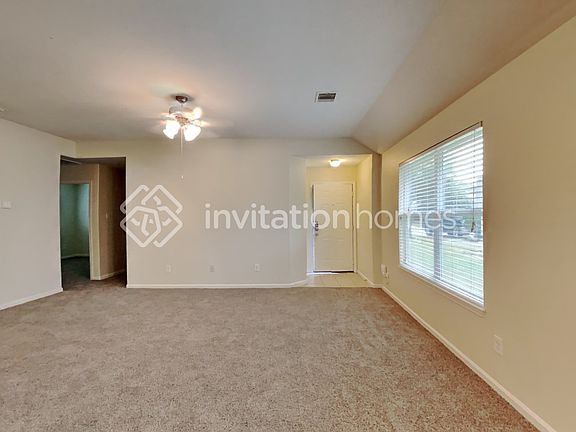 3rd image of 8619 Doskocil Dr