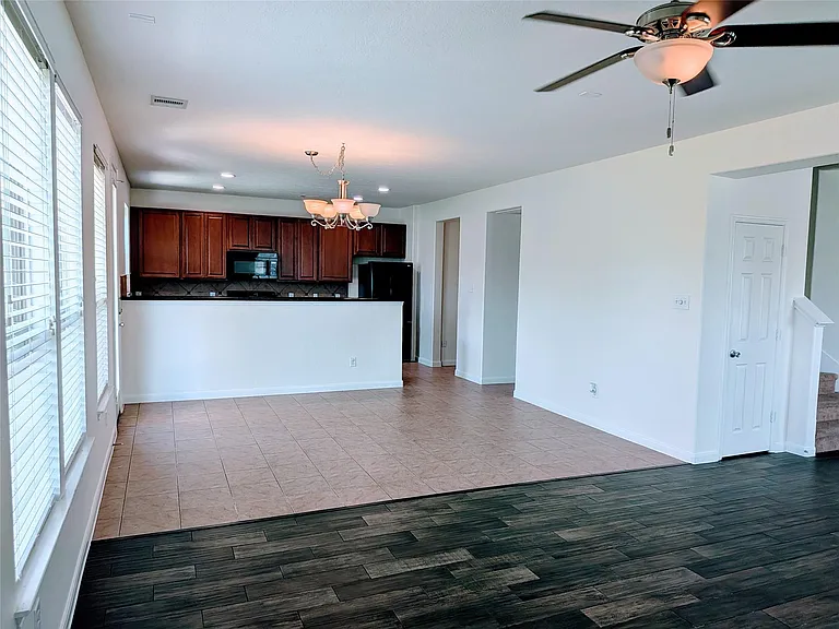 1615 Bel Riposo Ln — Photo 10