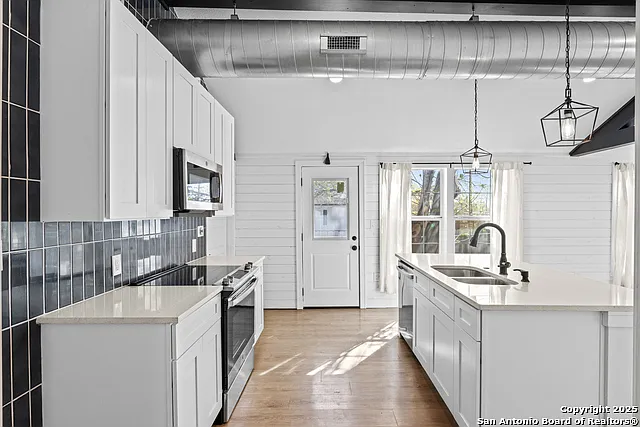 362 Avenue J — Photo 13